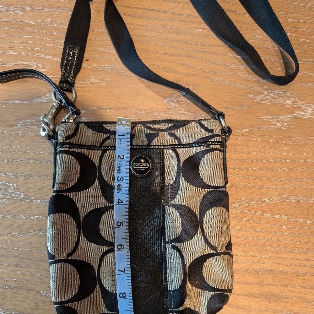 Coach signature crossbody messenger bag - Picture 2 of 5